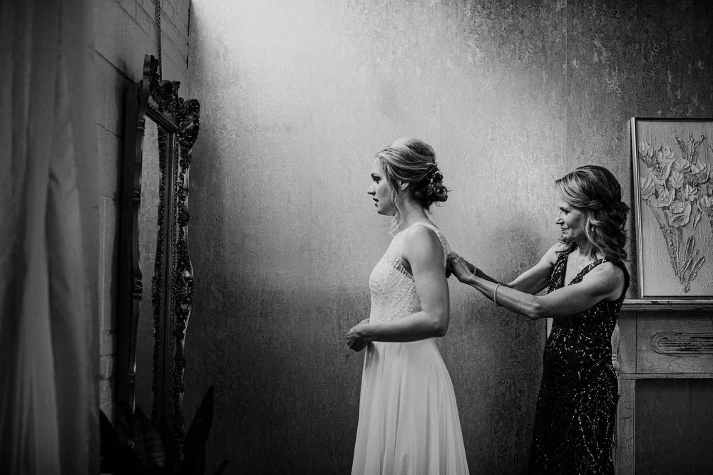 Grand Rapids, MI, USA Wedding Photographer - Chrystin Melanie Photography